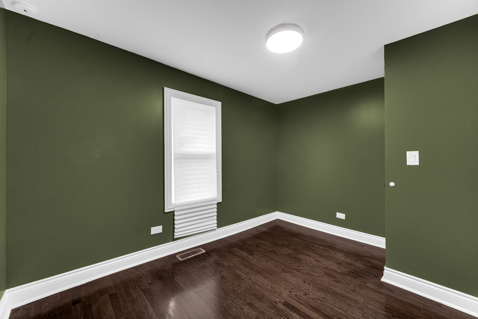 14135 Lincoln Avenue Property Photo 15