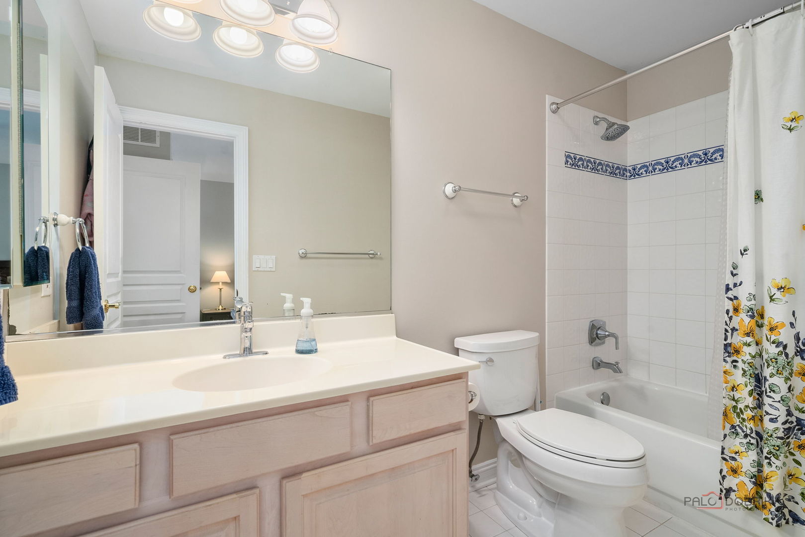 525 White Oak Lane 26525 Property Photo 27