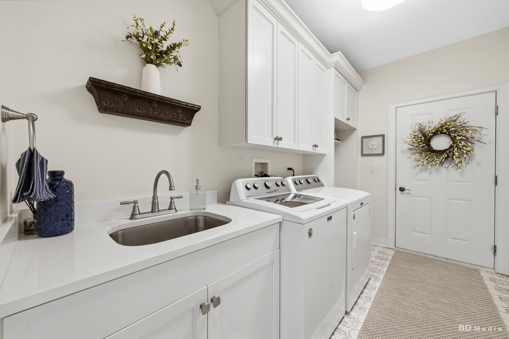 8999 Holland Harbor Circle Property Photo 26