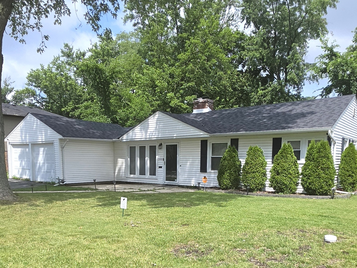 340 Indianwood Boulevard Property Photo 1
