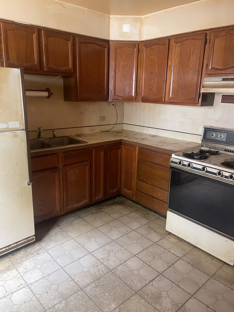 400 E Altgeld Avenue Property Photo 11