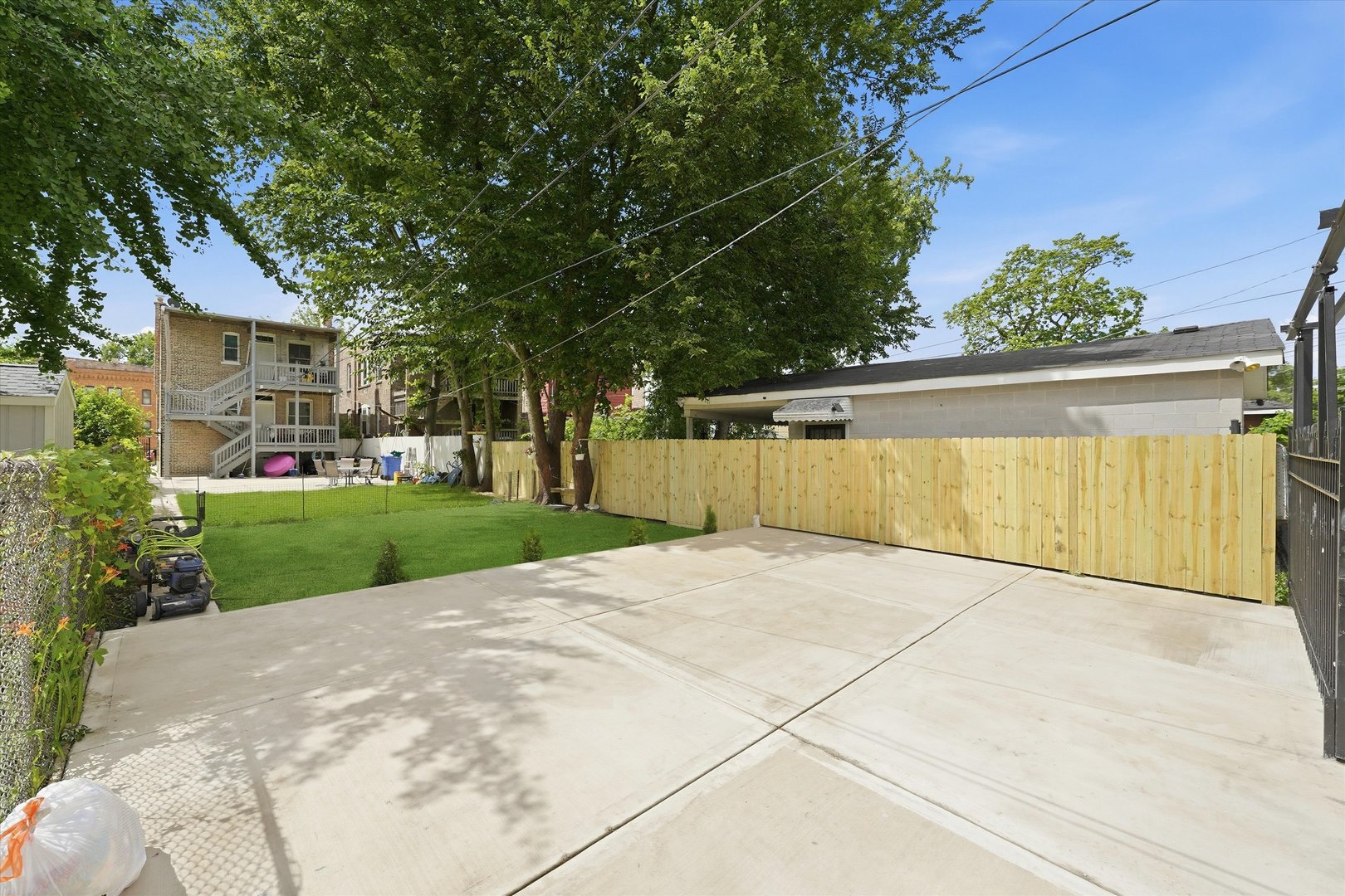 5106 W Fulton Street Property Photo 24