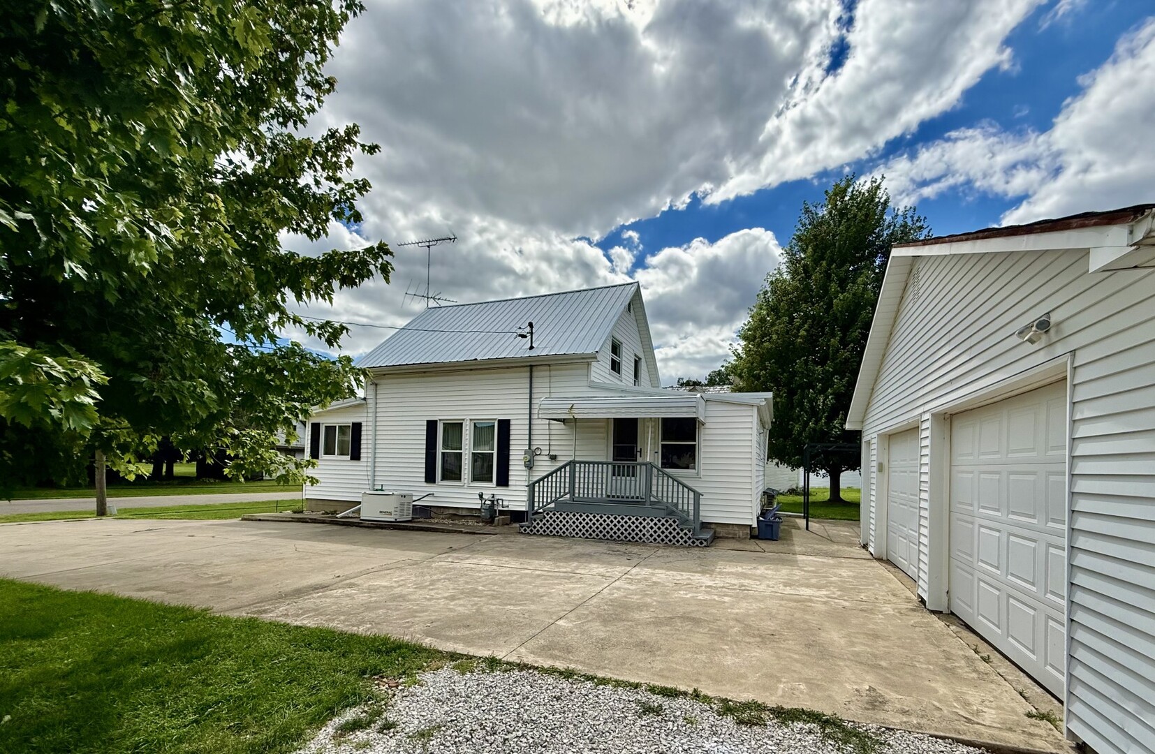302 South Street Property Photo 7