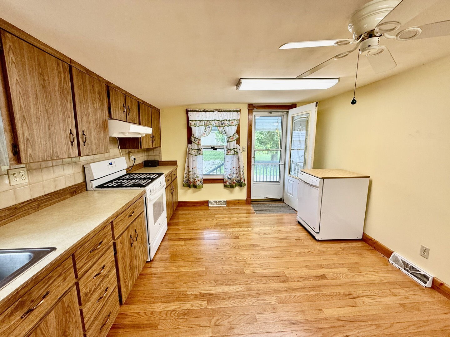 302 South Street Property Photo 15