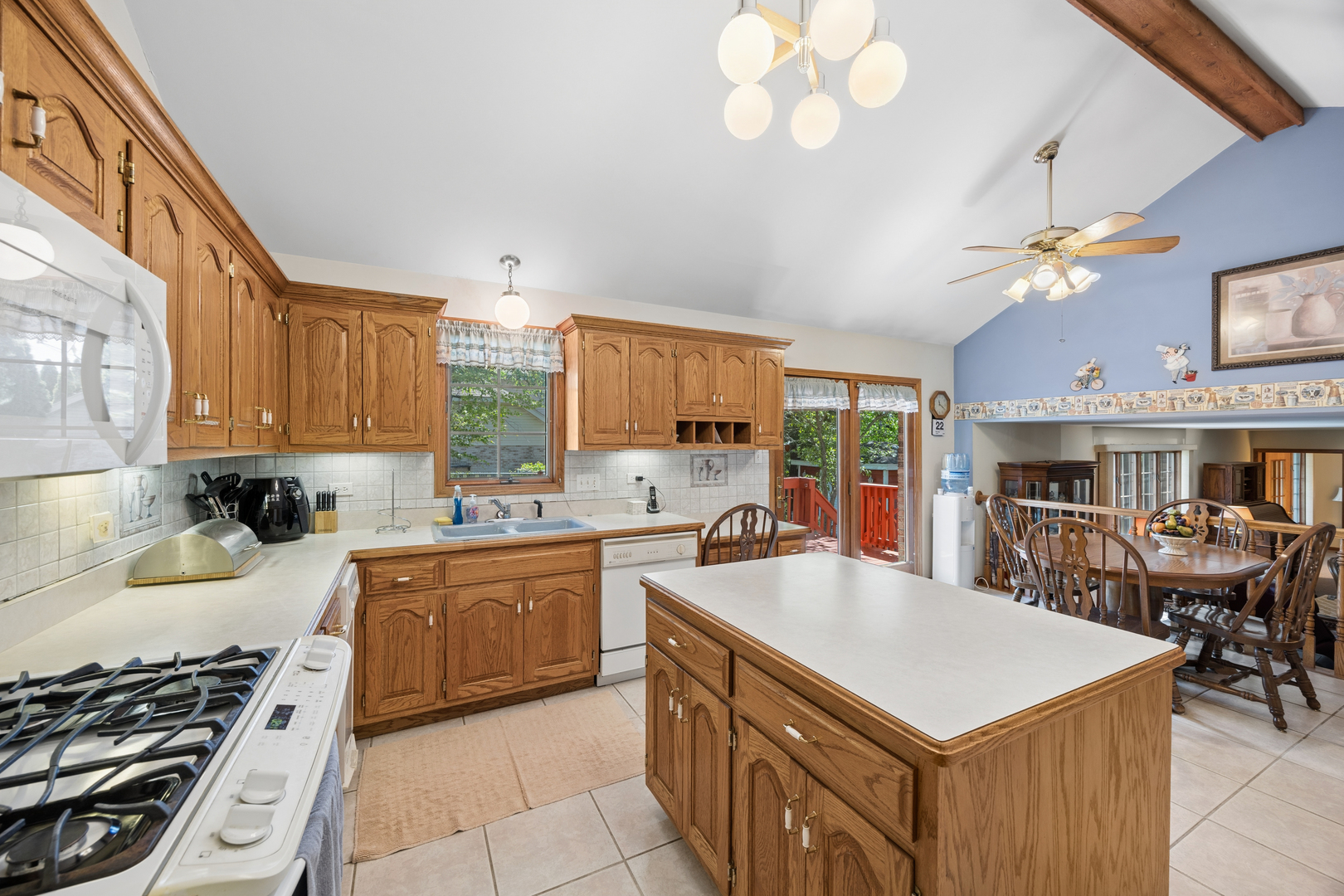 17119 Dooneen Avenue Property Photo 6