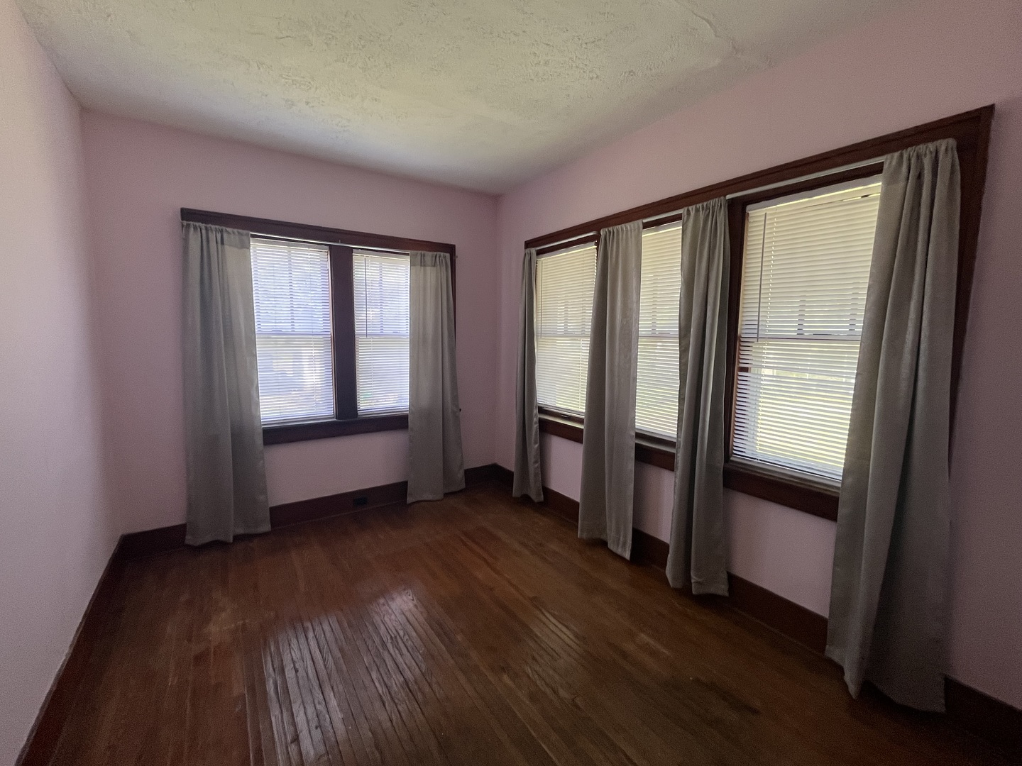 208 S Peoria Street Property Photo 19