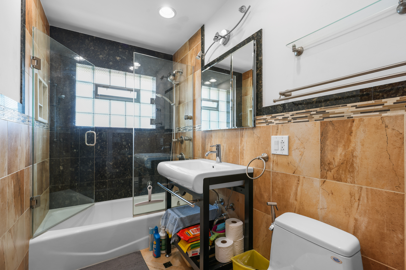 7555 N Neva Avenue Property Photo 11