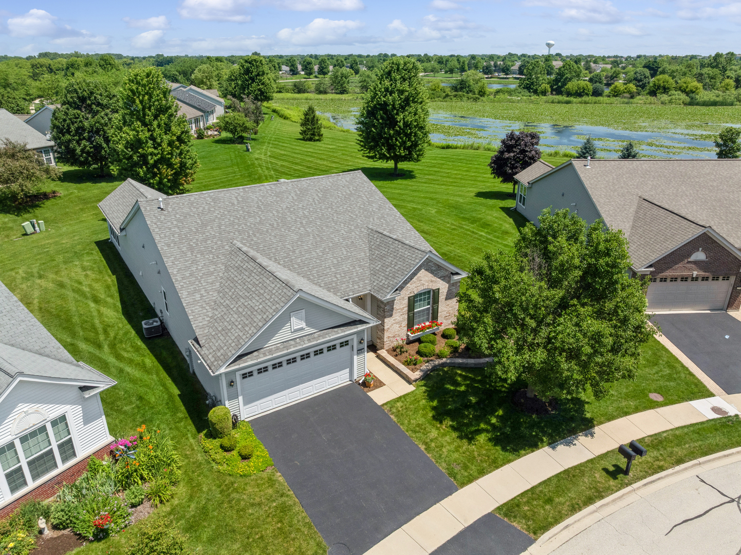 2787 Beacon Point Circle Property Photo 1