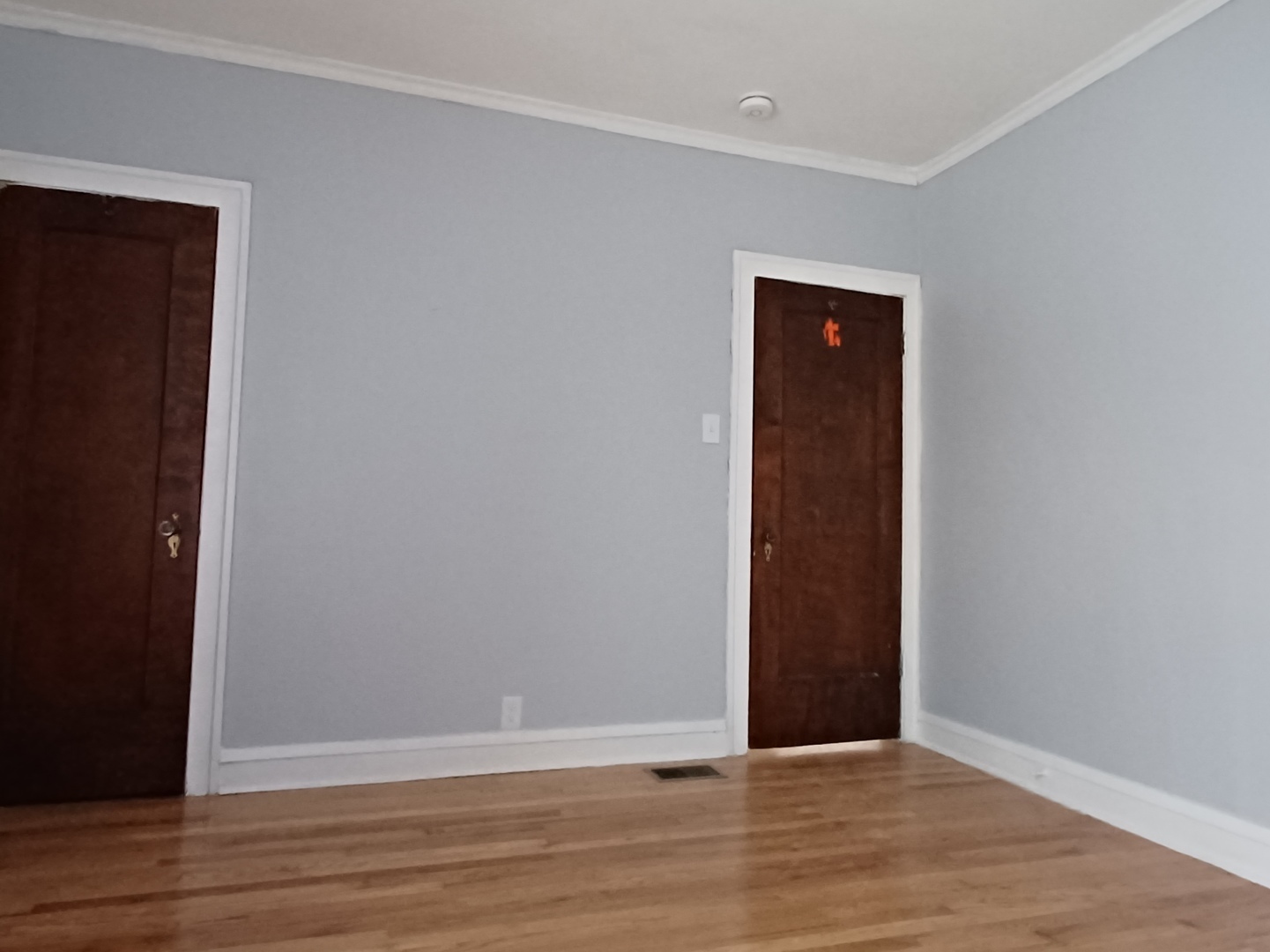 7307 S Bennett Avenue 3 Property Photo 6