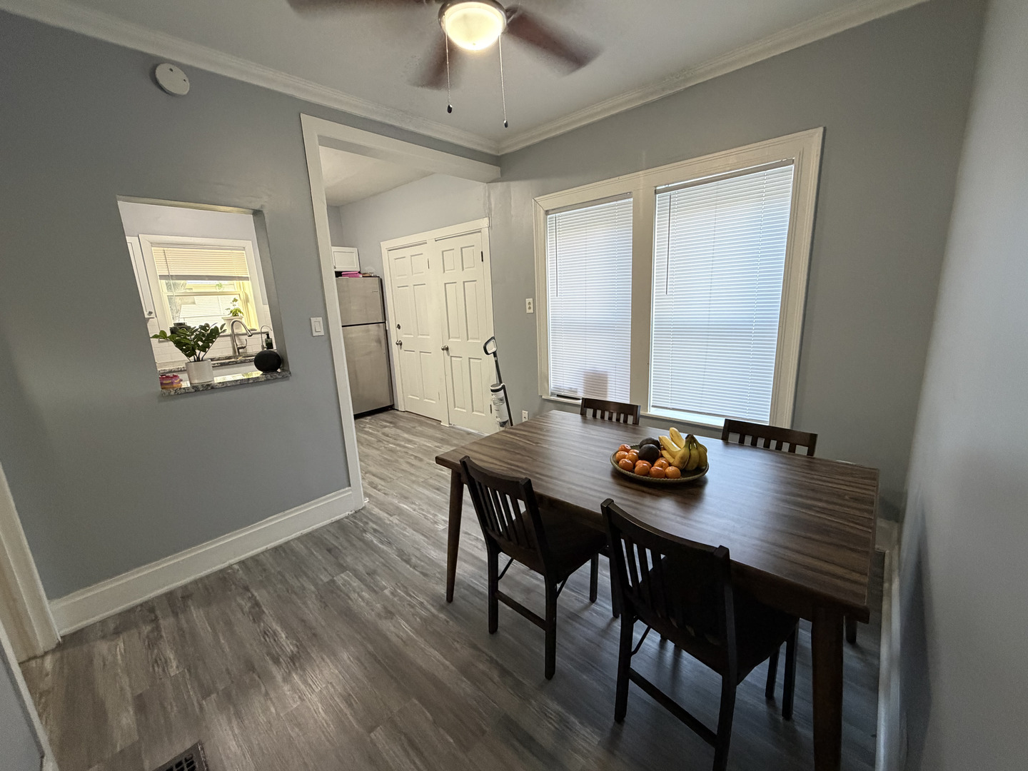 6s381 4th Street Property Photo 6
