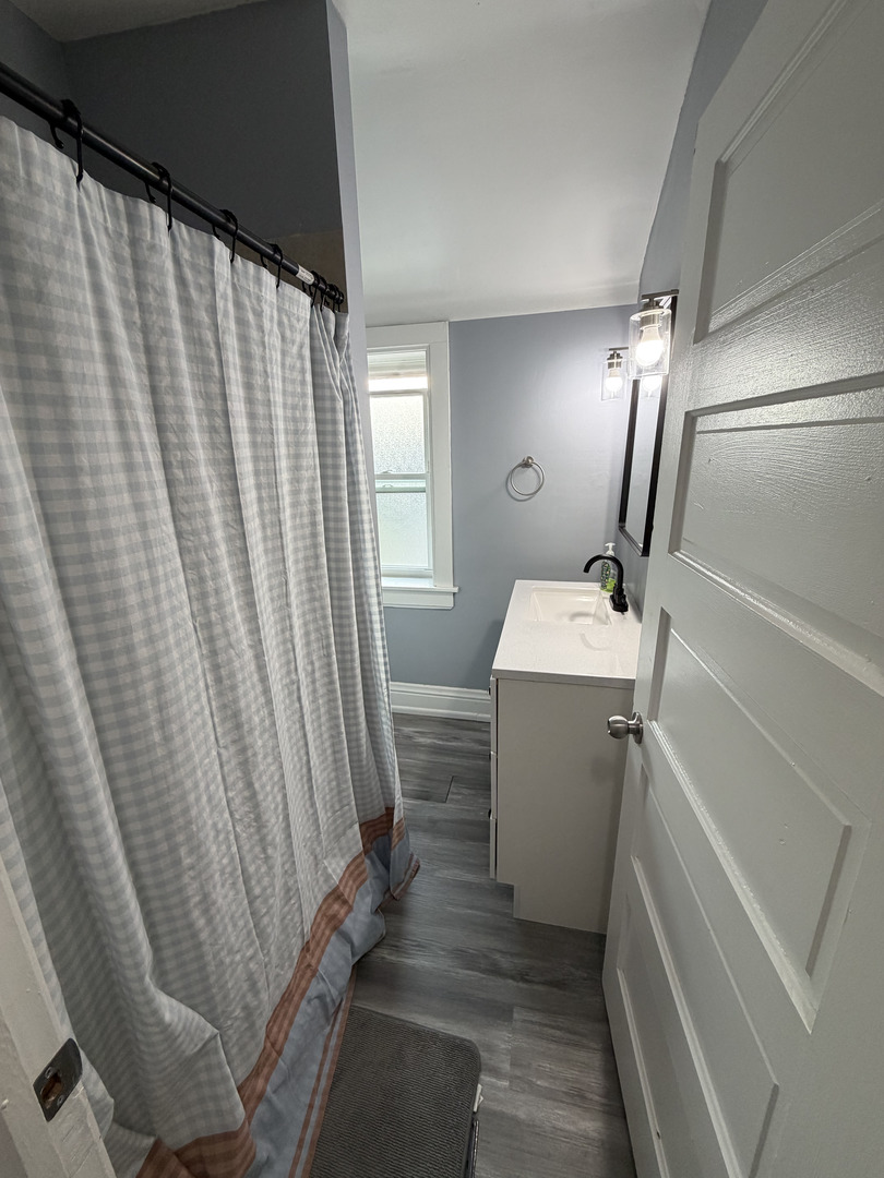 6s381 4th Street Property Photo 9