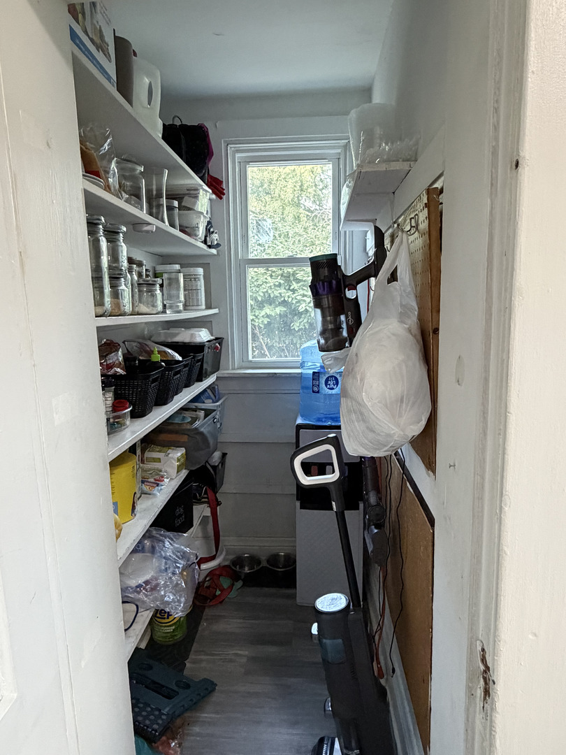 6s381 4th Street Property Photo 17