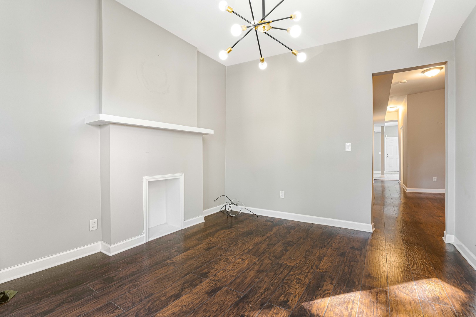 6438 S Eberhart Avenue 2 Property Photo 3