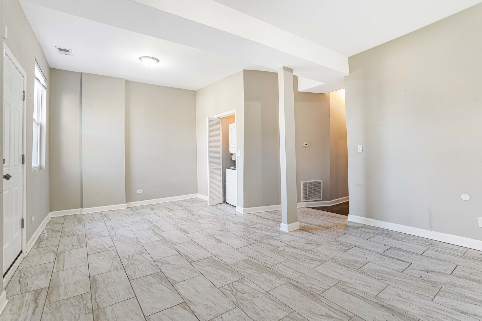 6438 S Eberhart Avenue 2 Property Photo 8