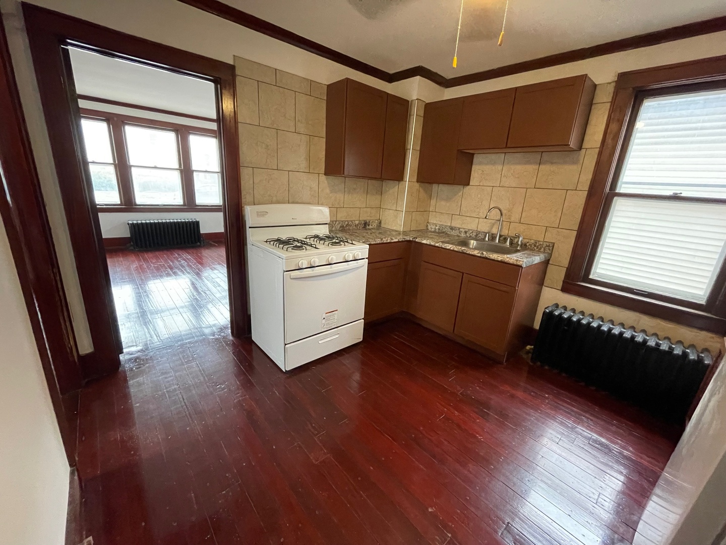 1538-1542 W 3rd Street Property Photo 5