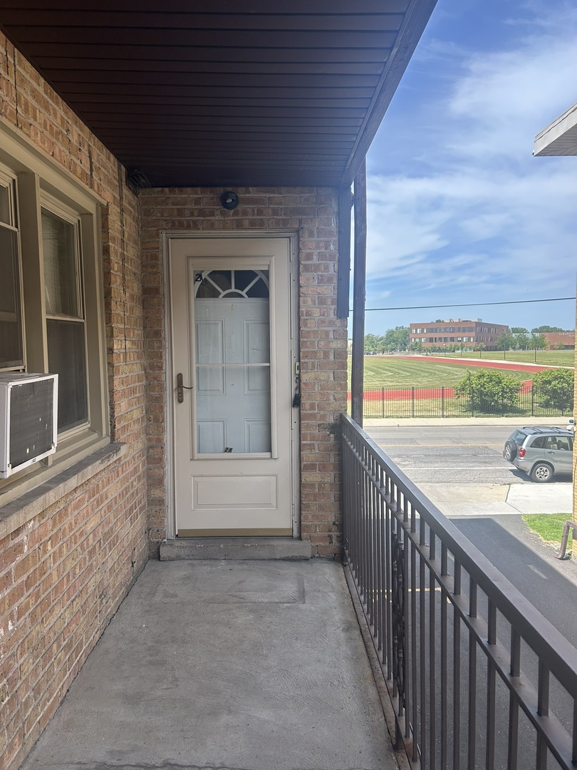 6737 W Irving Park Road 2a Property Photo 11