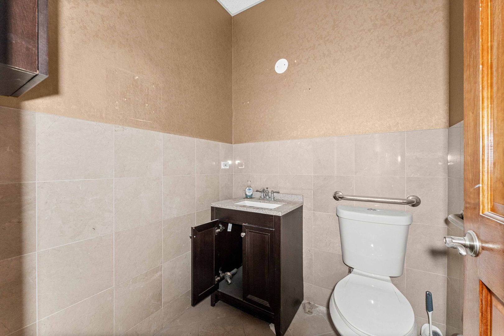 10296 S 78th Avenue B Property Photo 17