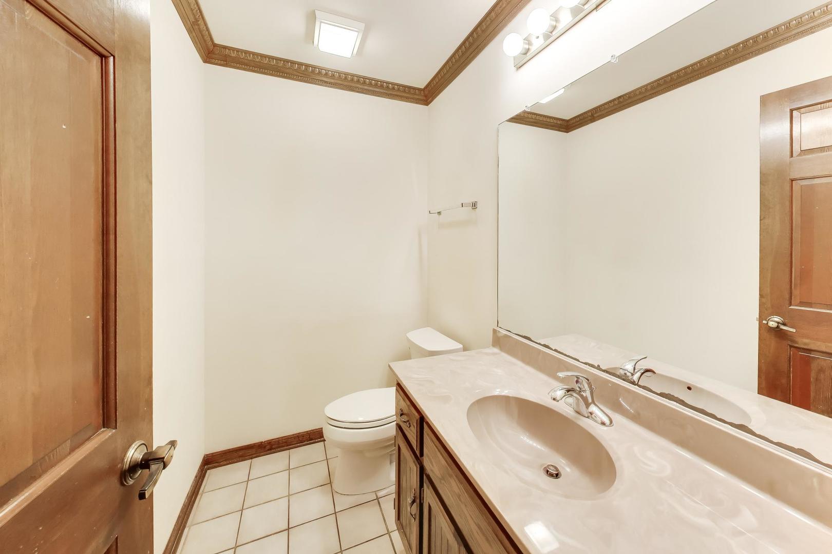1648 Brentford Drive Property Photo 11