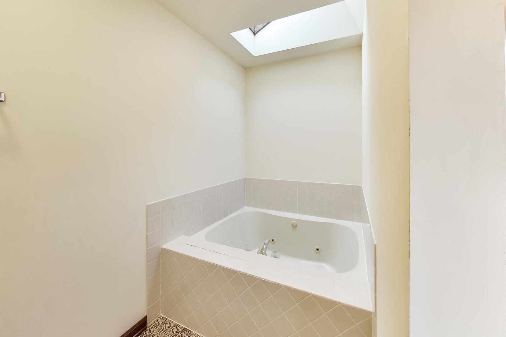 1648 Brentford Drive Property Photo 15