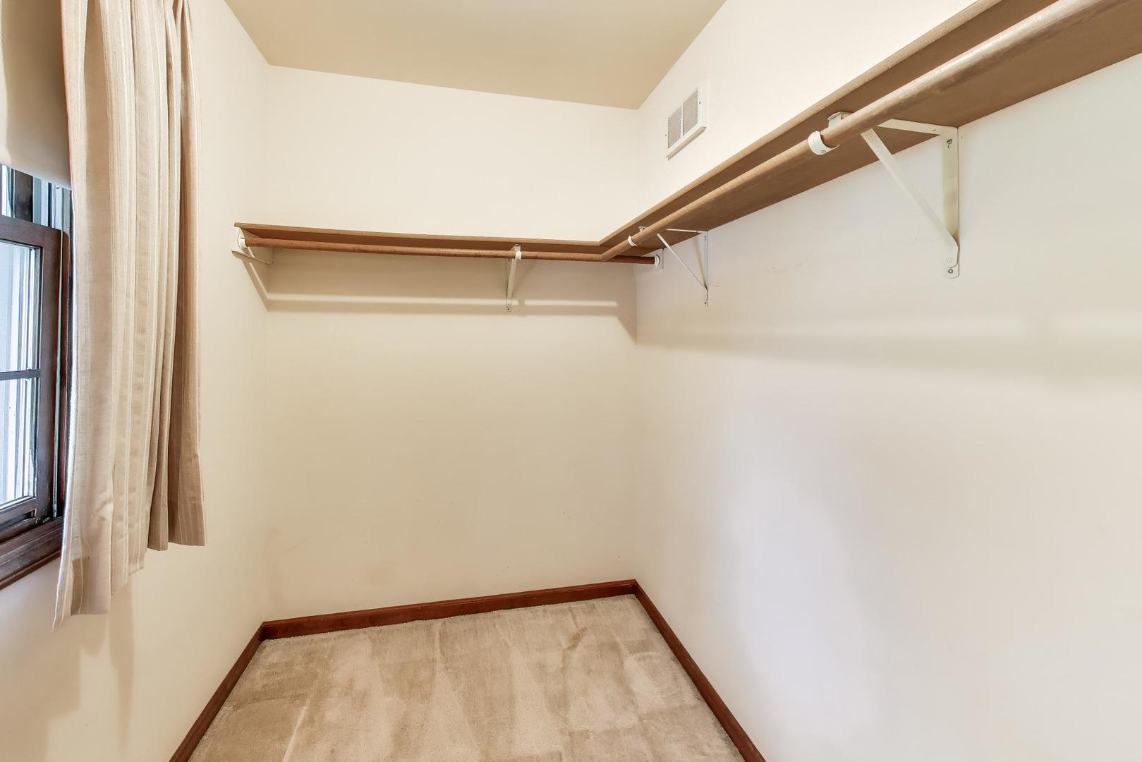 1648 Brentford Drive Property Photo 18