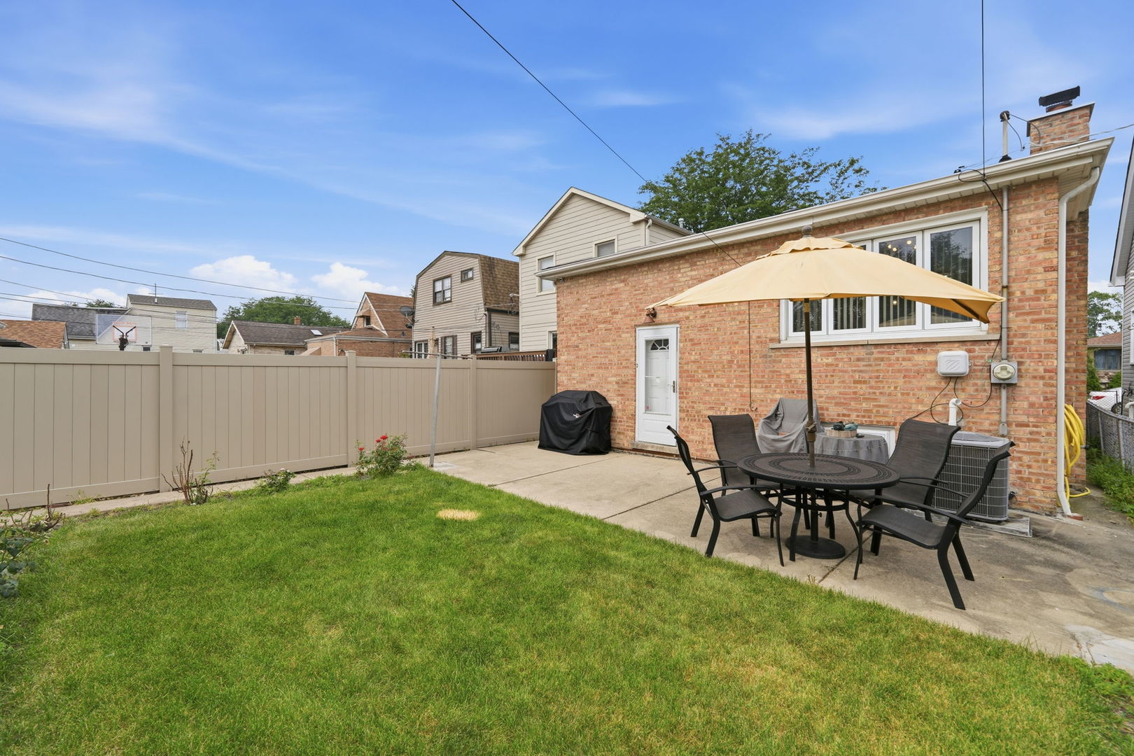 3349 N Osage Avenue Property Photo 27