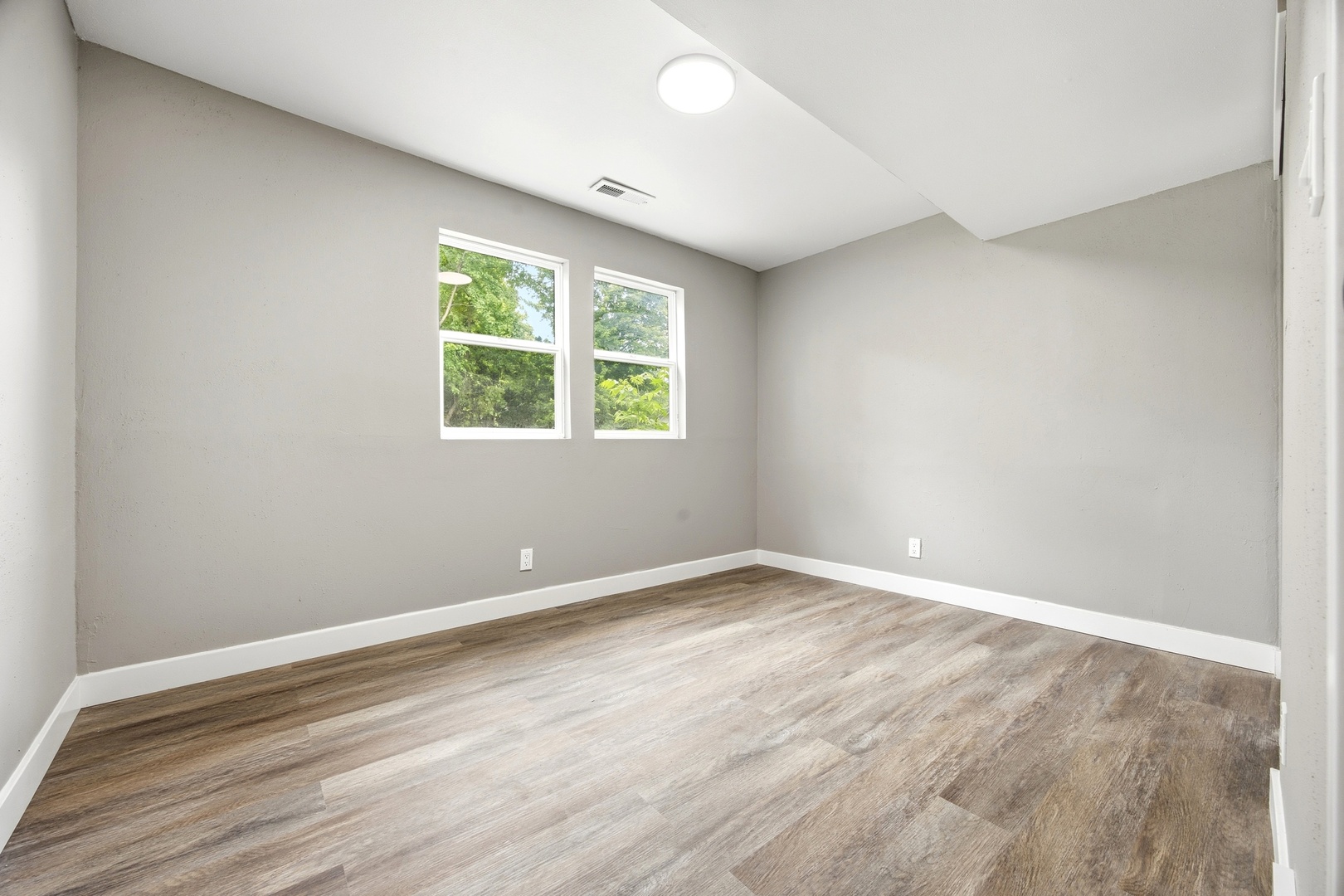 8320 Phyllis Road Property Photo 13