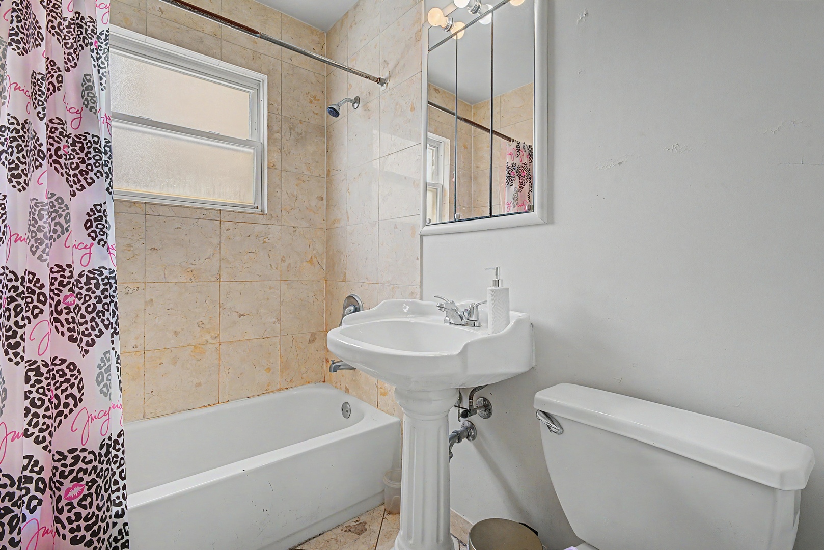 2111 N 75th Avenue 1e Property Photo 7