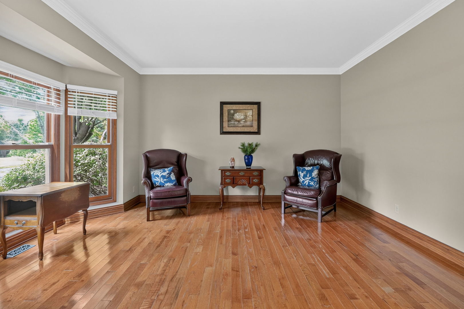 2s299 Willow Creek Drive Property Photo 5