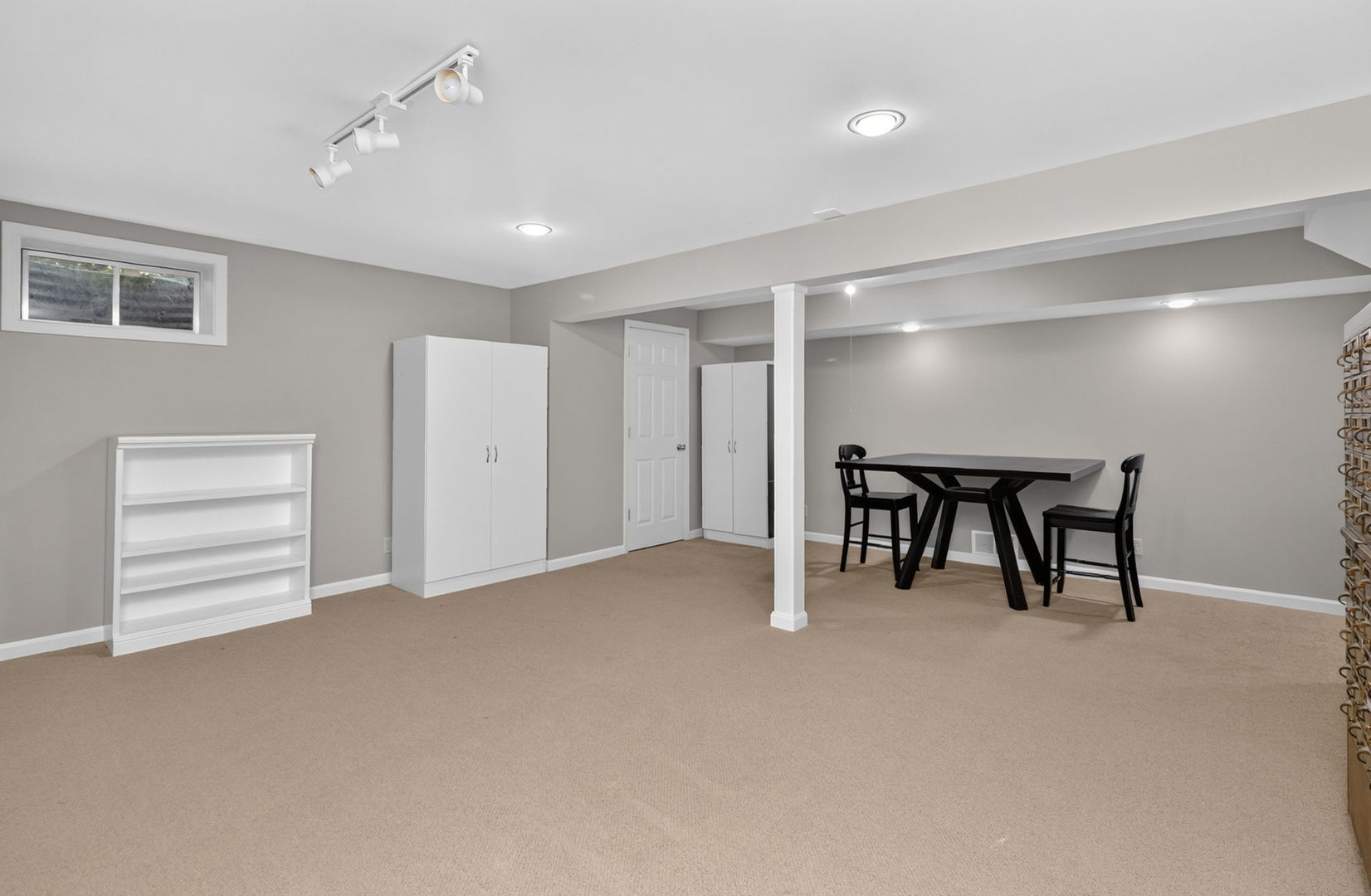 2s299 Willow Creek Drive Property Photo 29