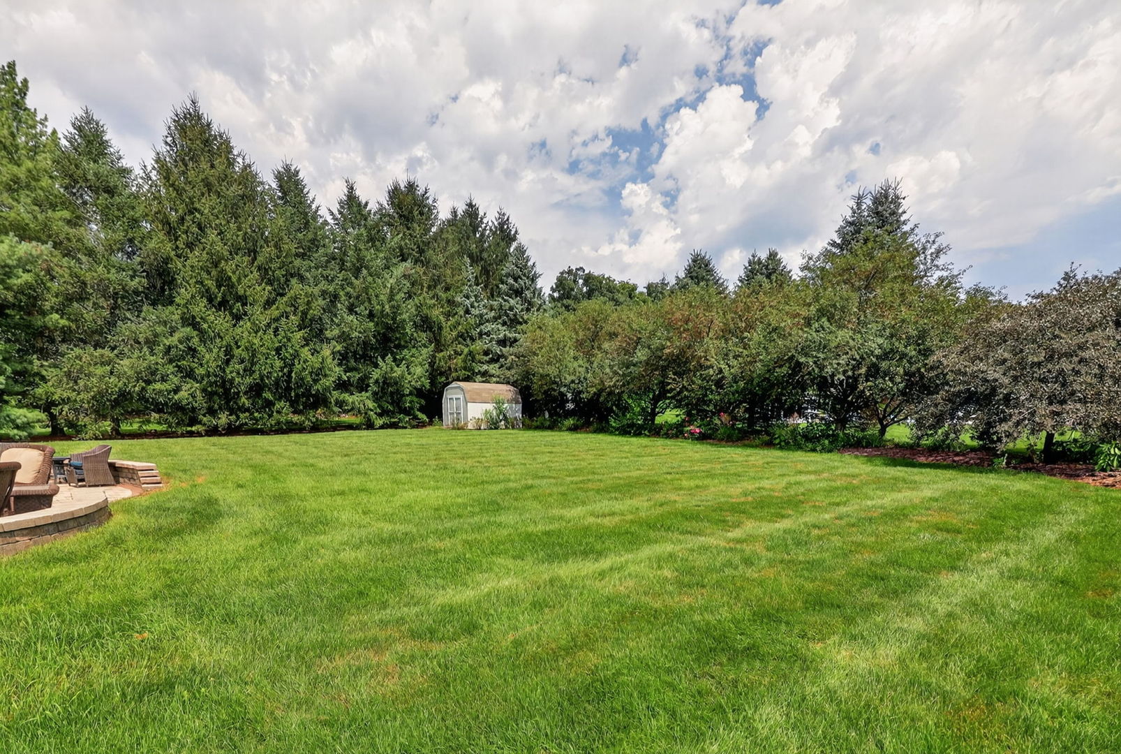 2s299 Willow Creek Drive Property Photo 35
