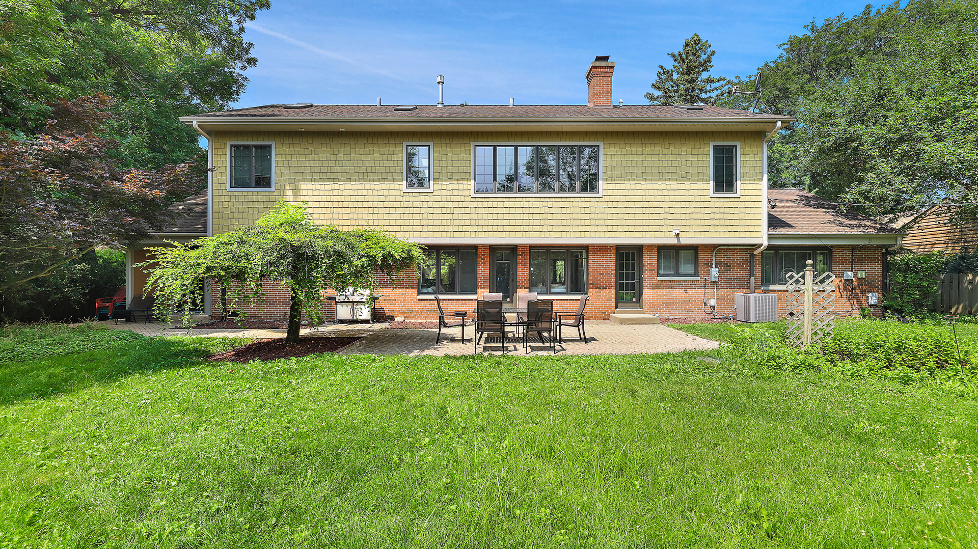 827 S Arlington Heights Road Property Photo 5