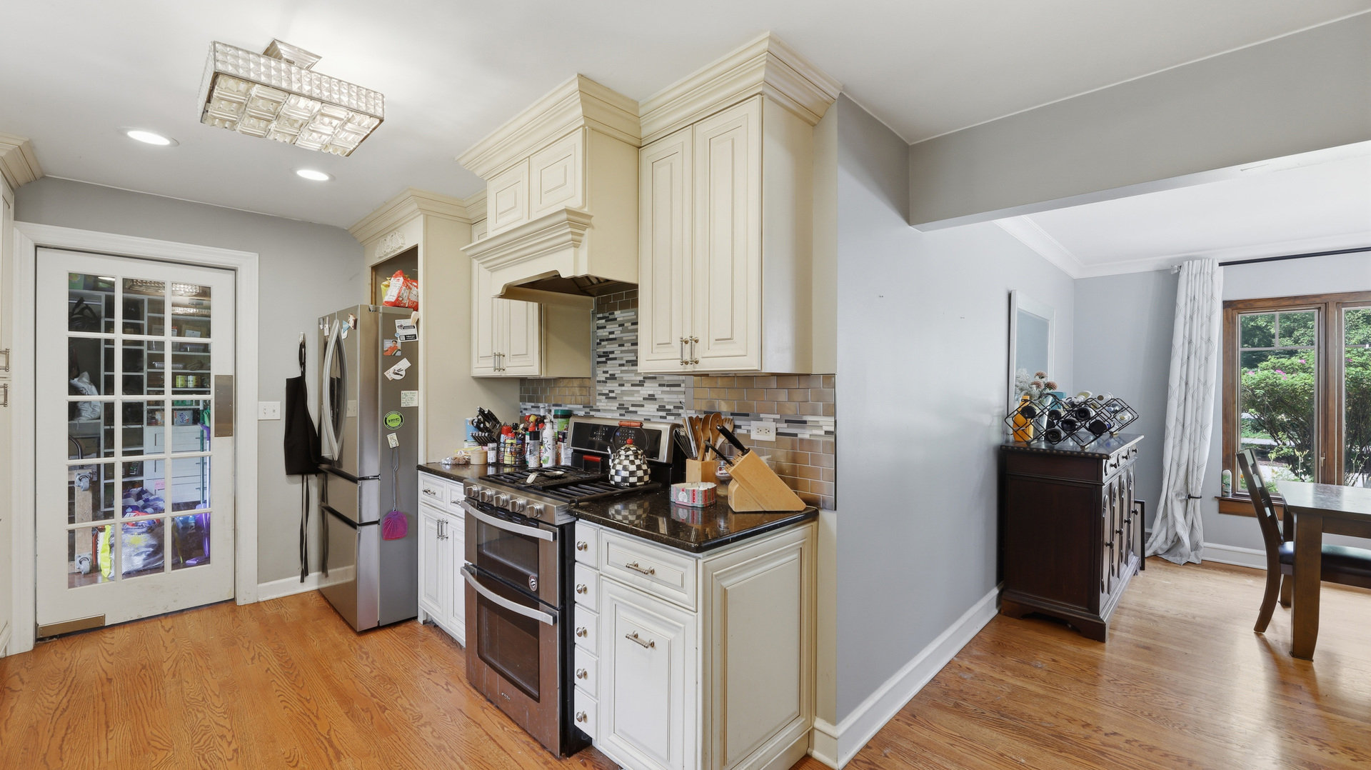 827 S Arlington Heights Road Property Photo 13