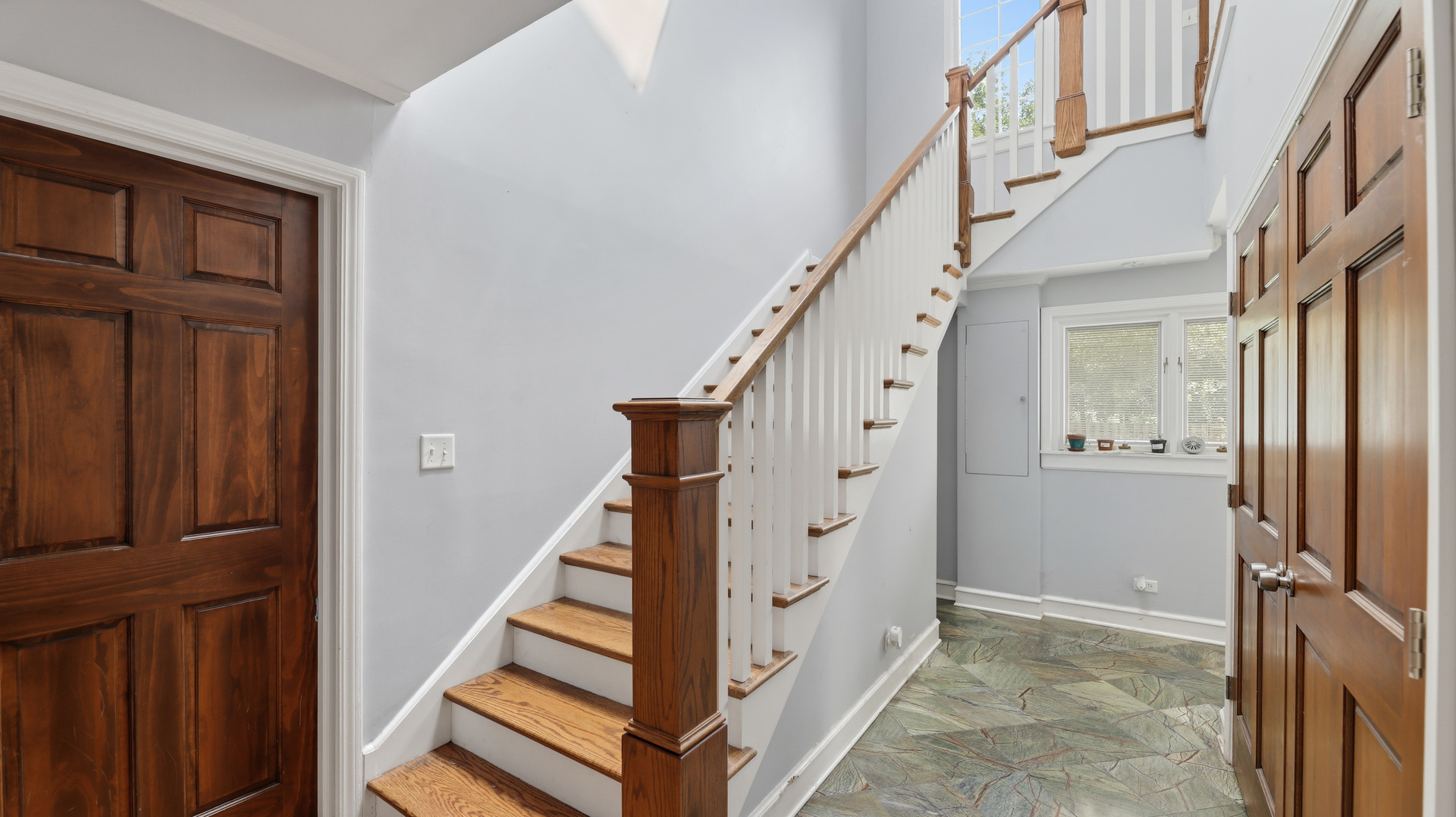 827 S Arlington Heights Road Property Photo 16