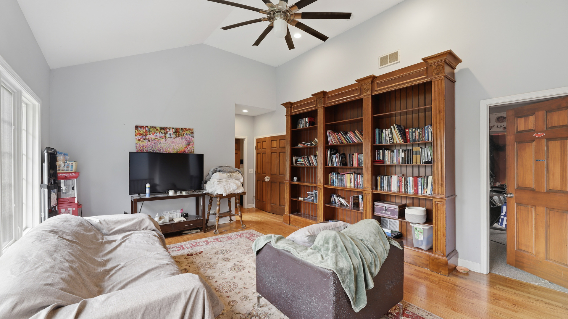 827 S Arlington Heights Road Property Photo 18