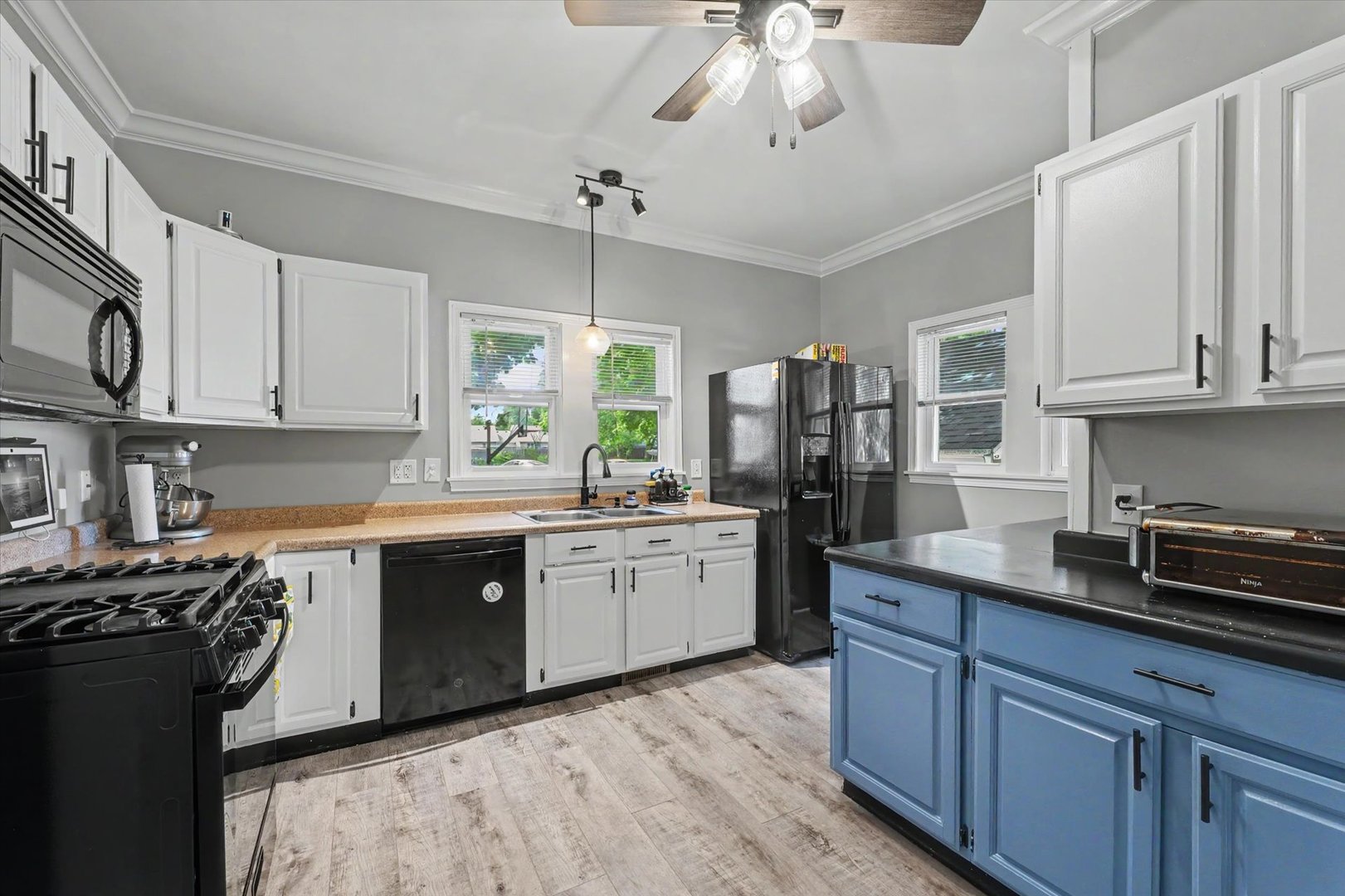 503 S Third Street Property Photo 10