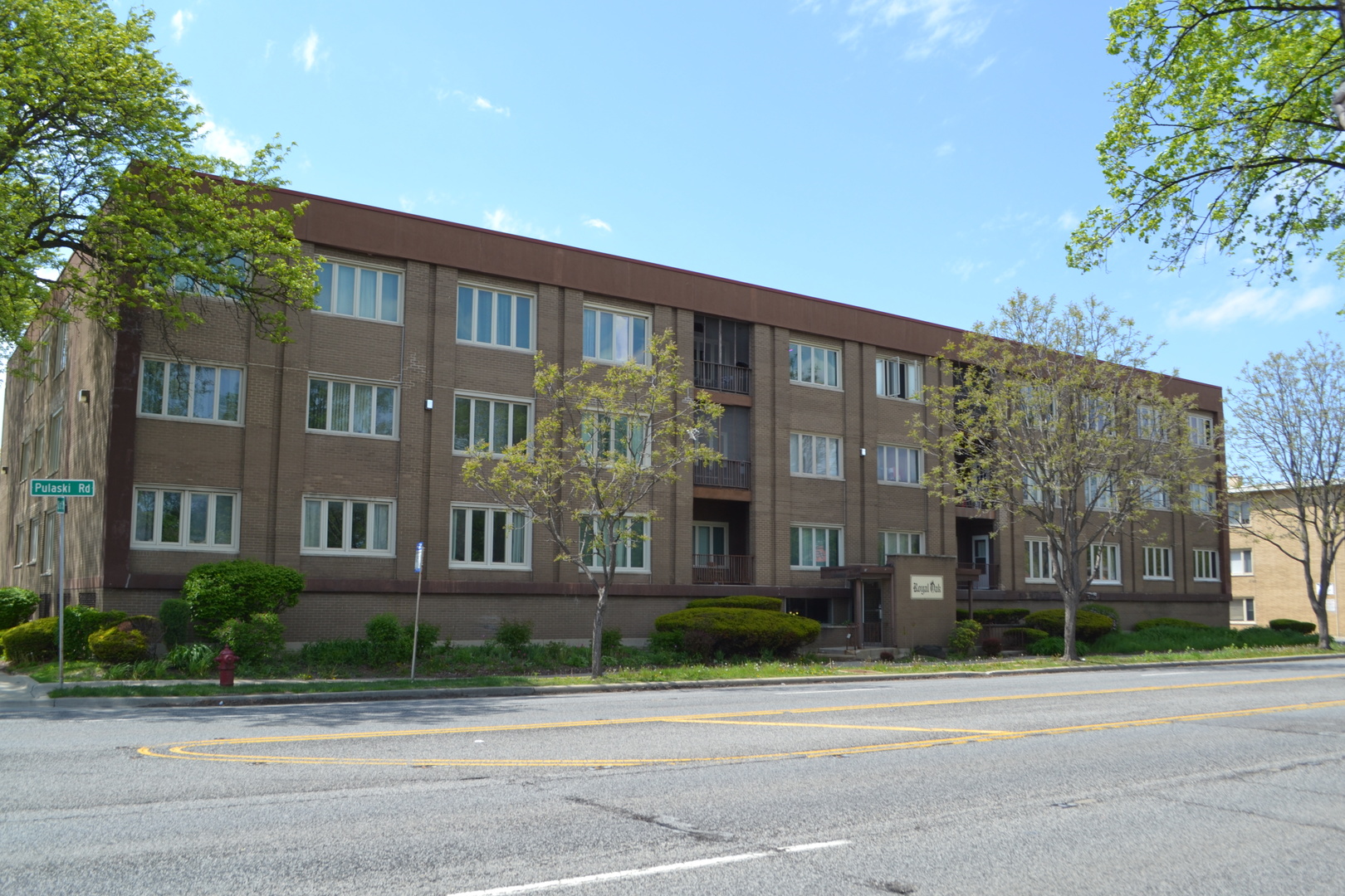 10048 S Pulaski Road 3E Property Photo 1