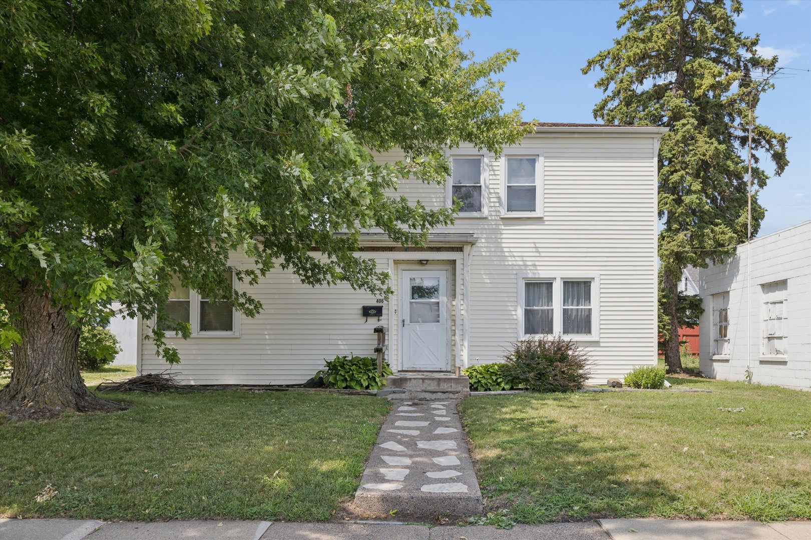 406 11th Street Property Photo 3