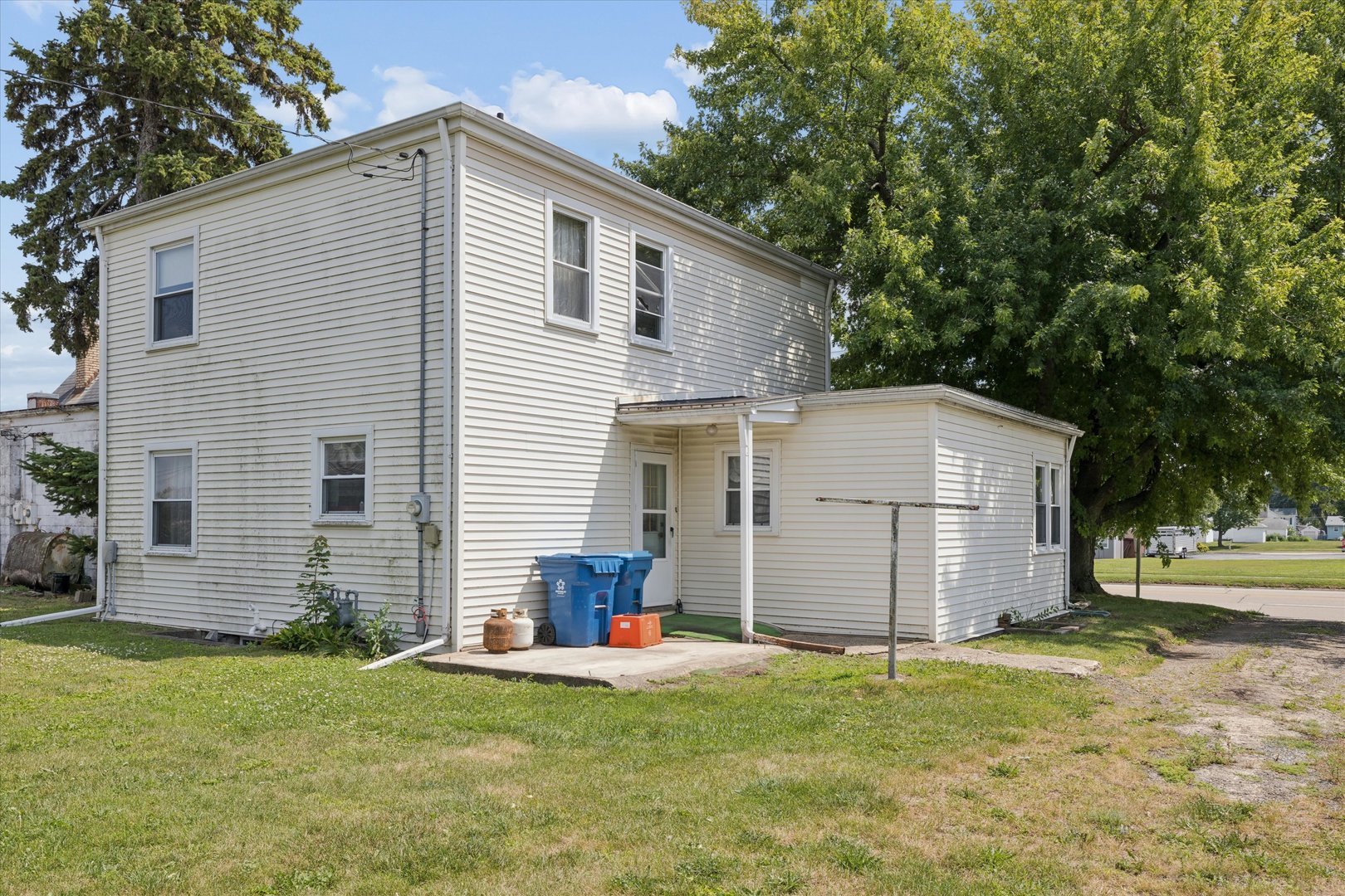 406 11th Street Property Photo 4