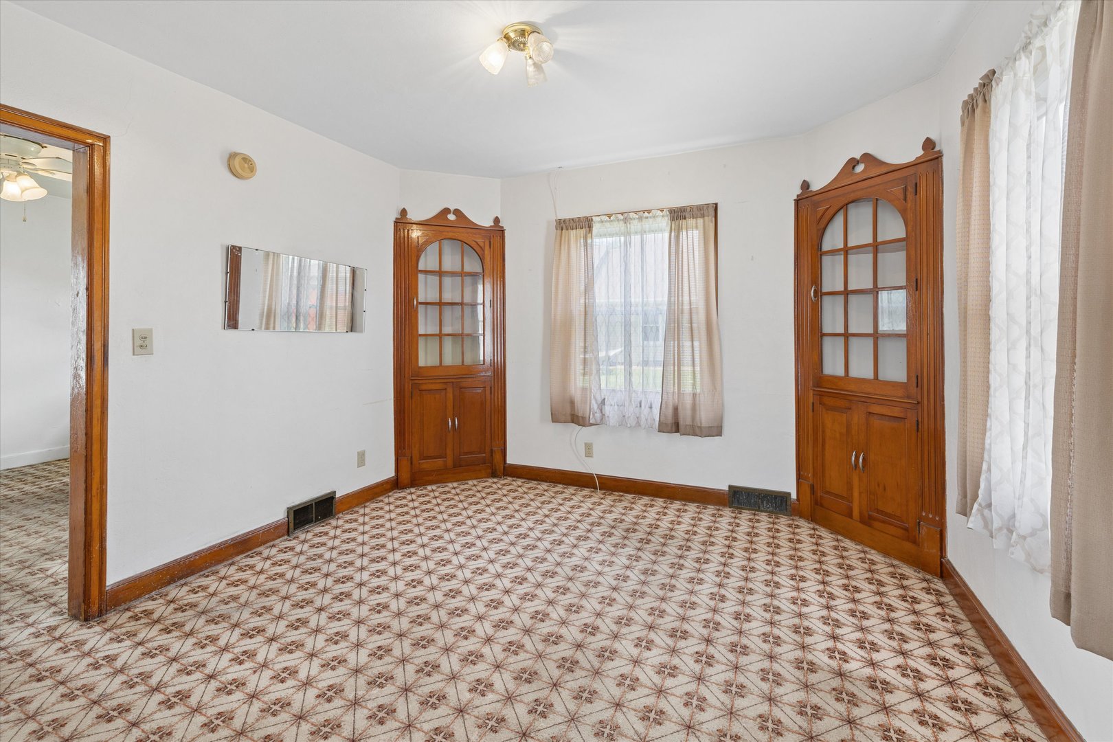 406 11th Street Property Photo 9