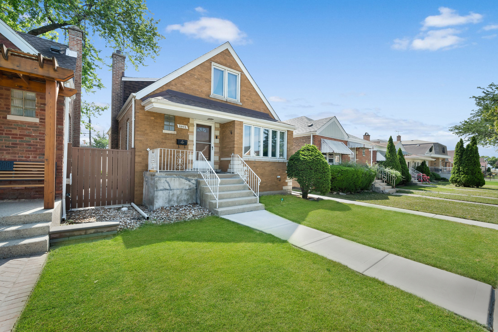 6805 S Kildare Avenue Property Photo 1