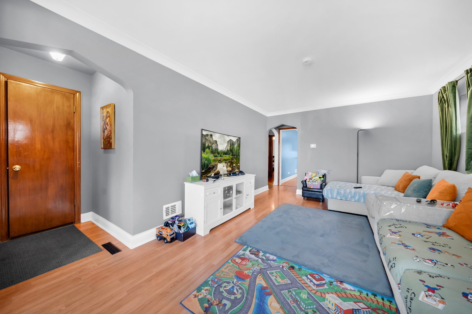 6805 S Kildare Avenue Property Photo 6