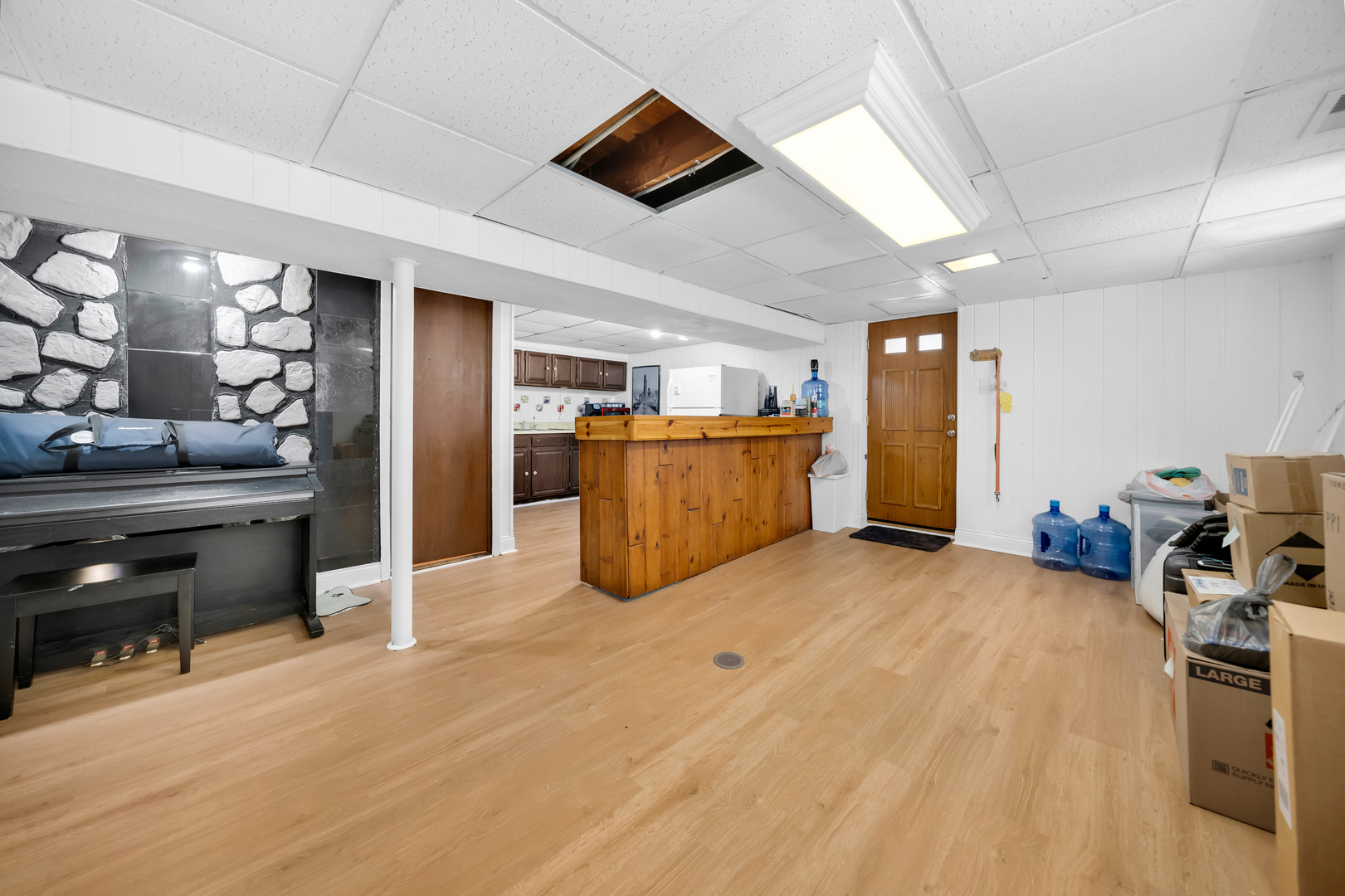 6805 S Kildare Avenue Property Photo 12