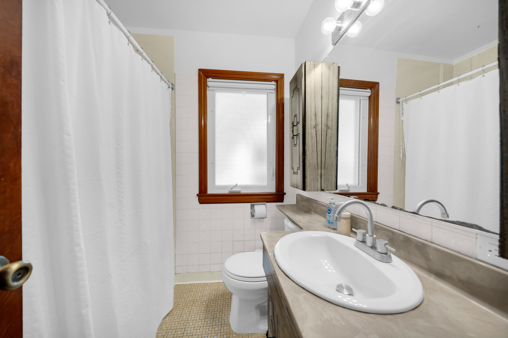 6805 S Kildare Avenue Property Photo 18
