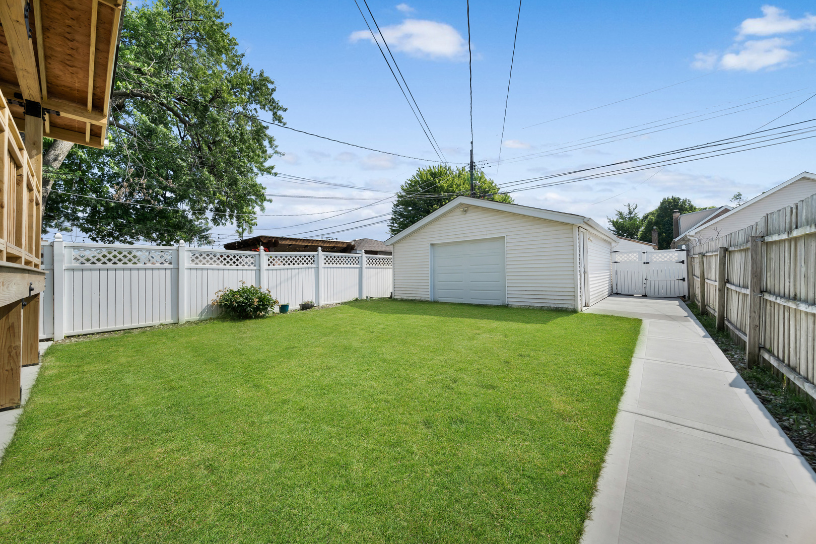 6805 S Kildare Avenue Property Photo 28