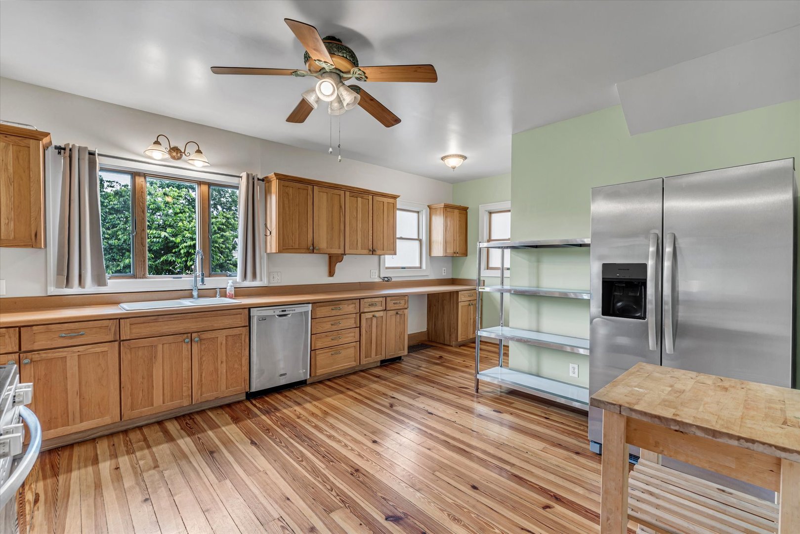 732 River Drive Property Photo 15