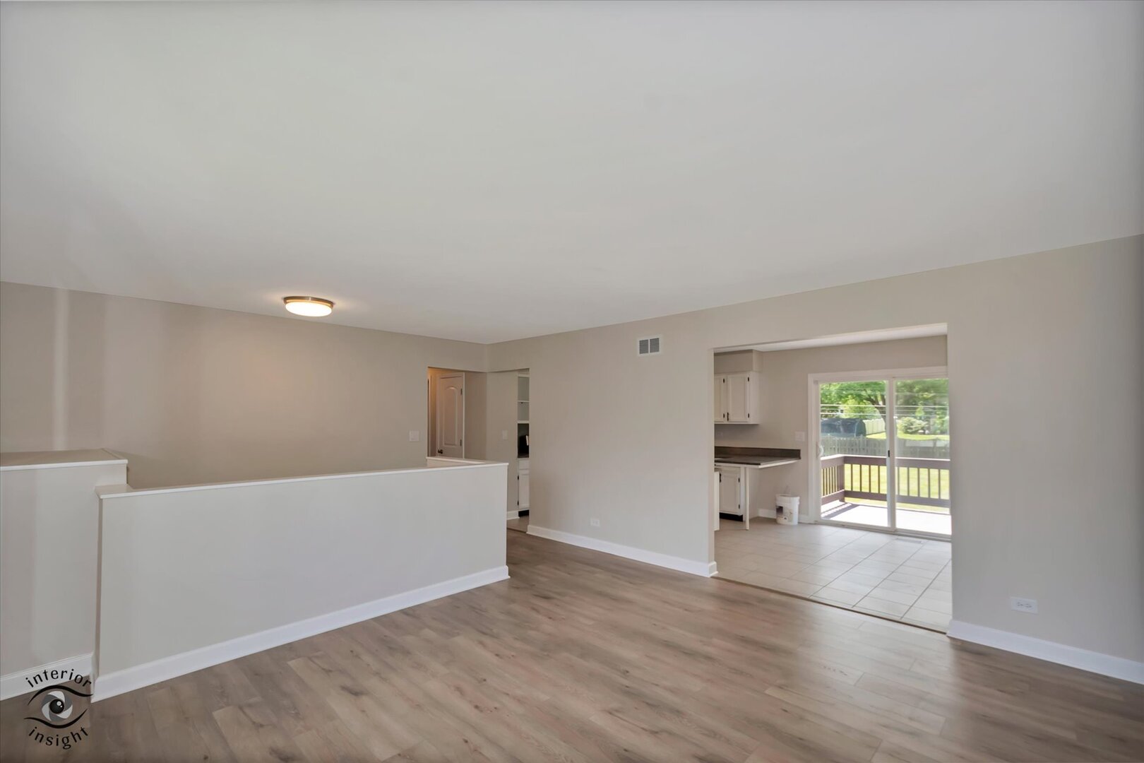 2n314 Euclid Avenue Property Photo 8