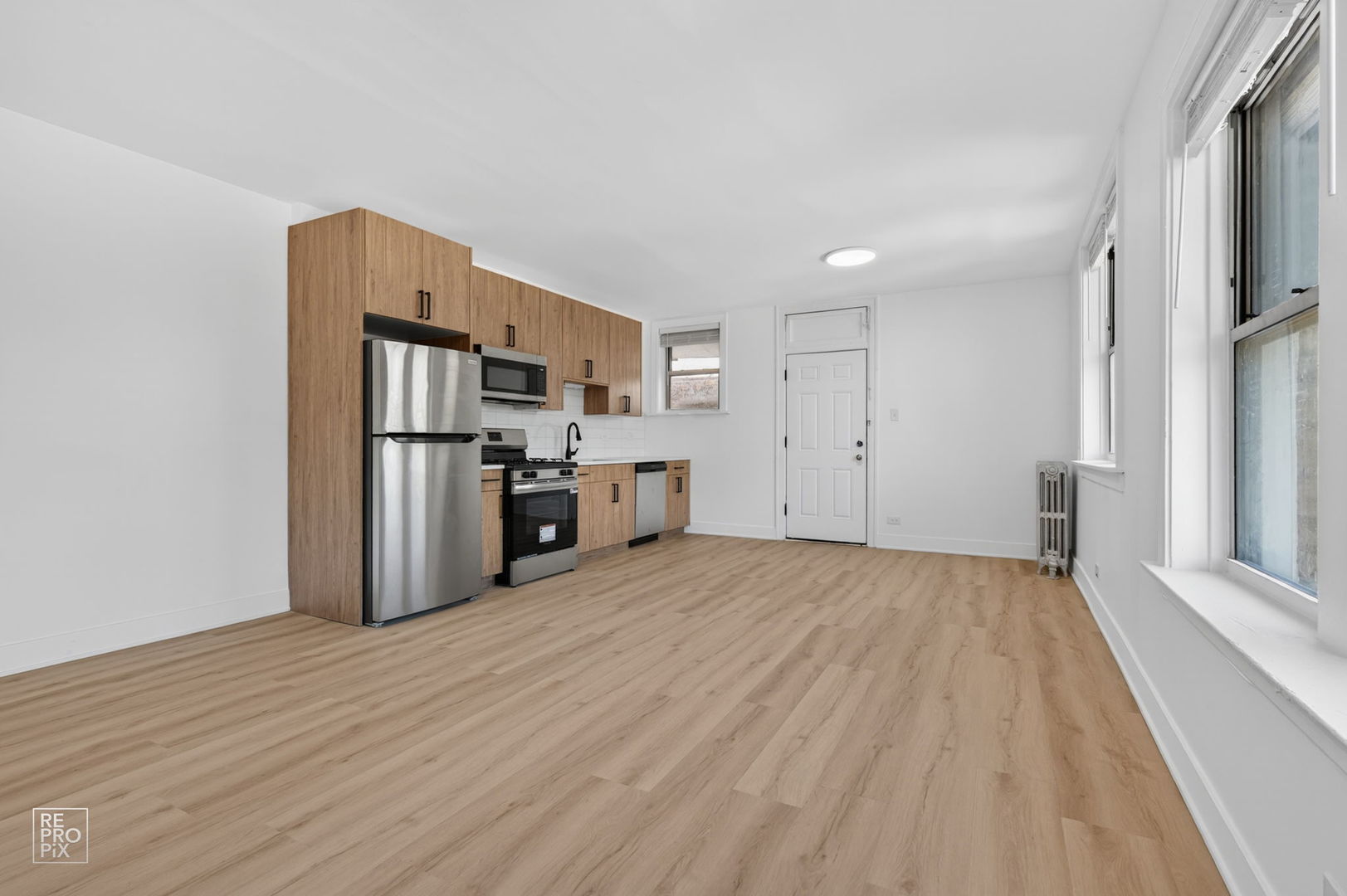 6312 N Artesian Avenue 1e Property Photo 5