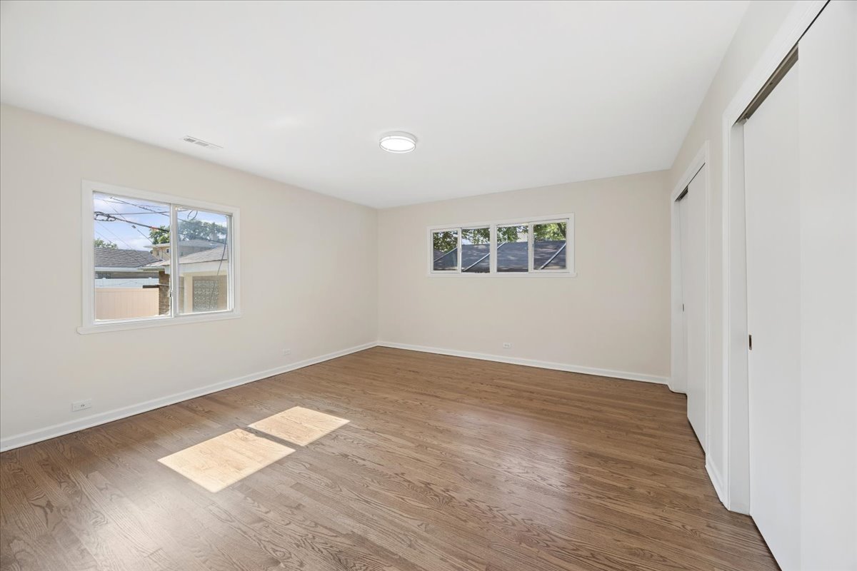 2410 Sunnyside Avenue Property Photo 9