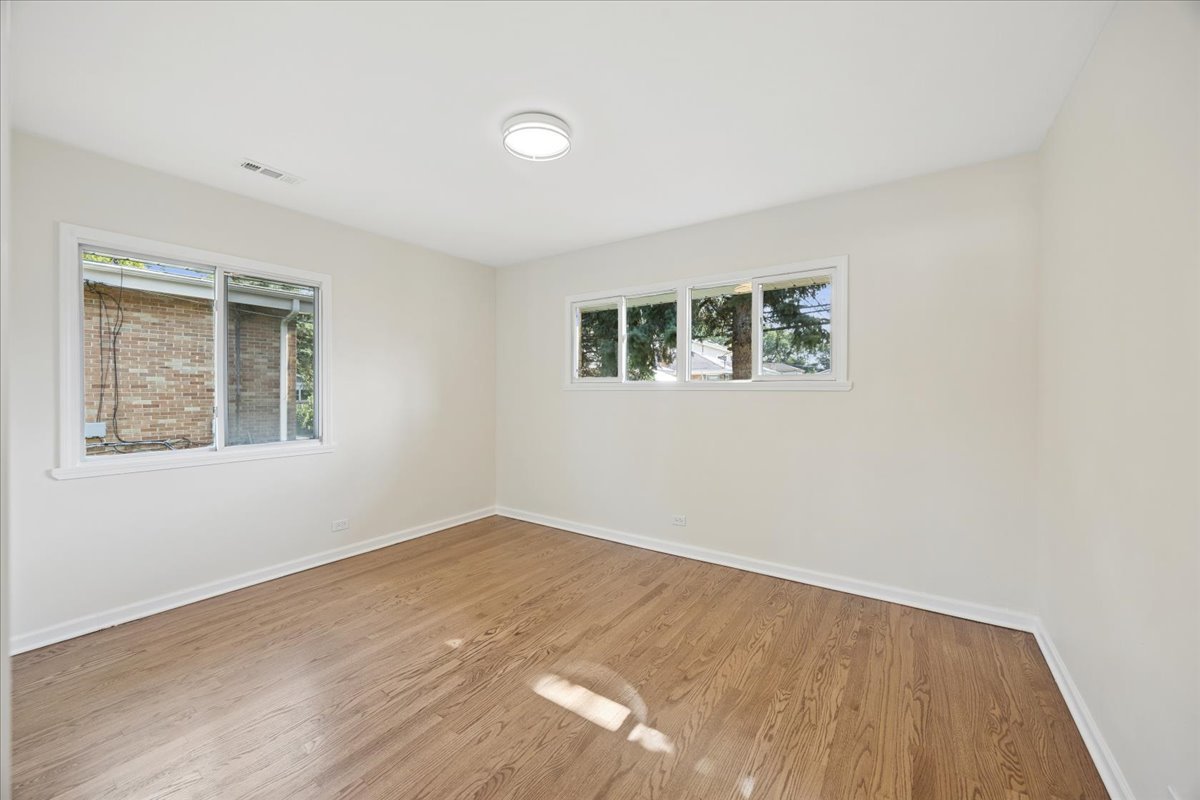 2410 Sunnyside Avenue Property Photo 11