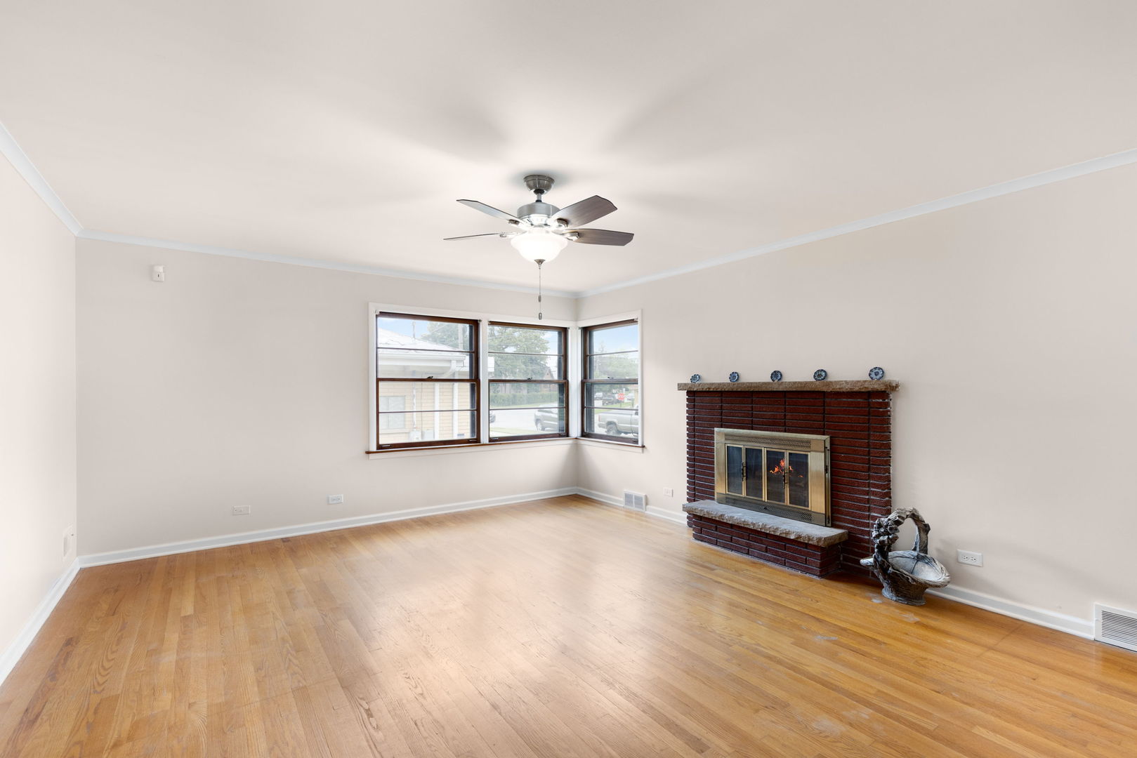 360 Streamside Drive Property Photo 6